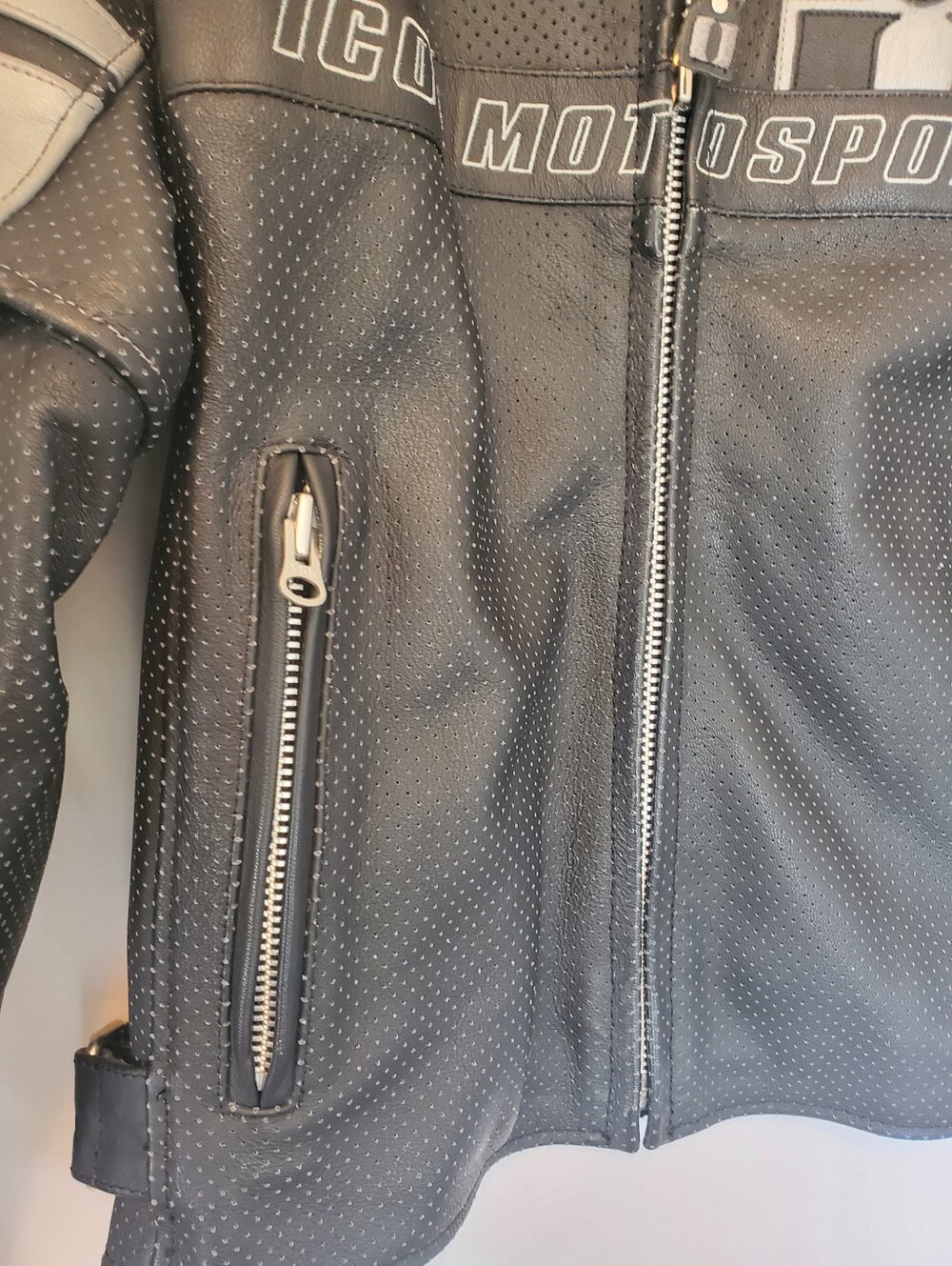 Icon Pursuit Asphalt Technologies Womens XL Motorcycle Jacket Reflective Stripes - Picture 4 of 16